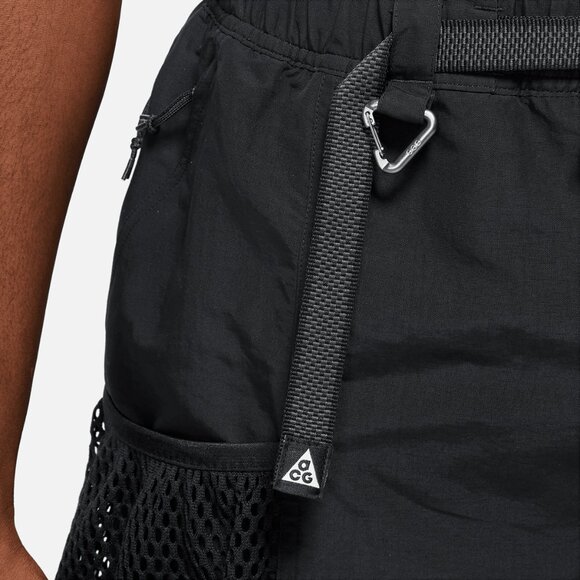 Nike ACG Snowgrass Cargo Shorts - Picture 4 of 4